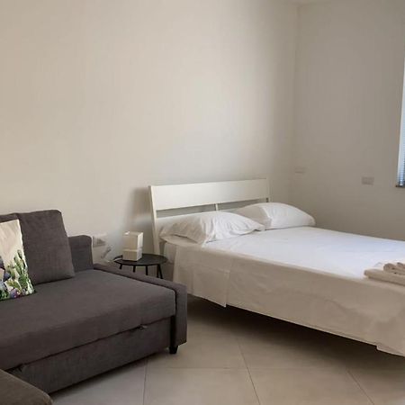 Carolina Apartments - Monolocale Capo dʼOrlando Exterior foto