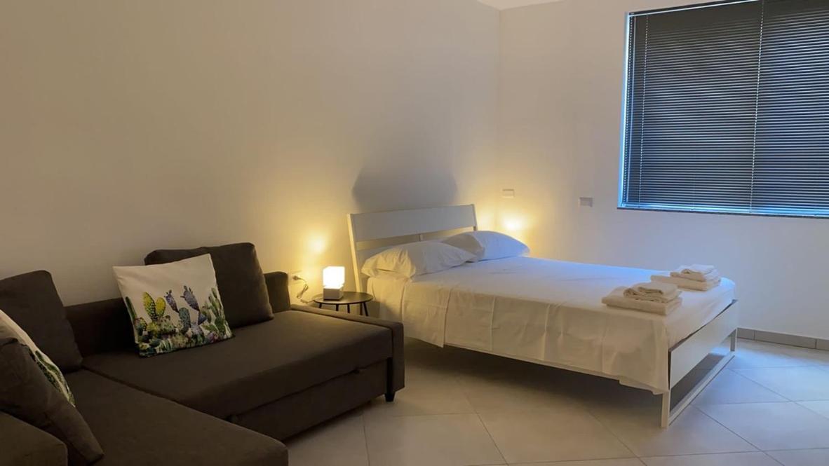 Carolina Apartments - Monolocale Capo dʼOrlando Exterior foto